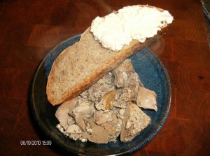 liver in bowl w bread
